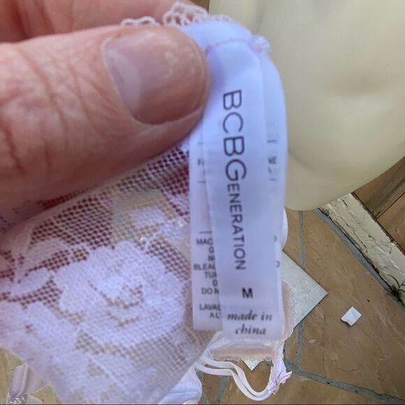 BCBGgeneration lace bralette size medium - Picture 7 of 11